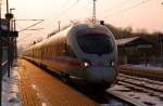 Ein ICE der BR 411 durcheilt am 22.01.10 Burgkemnitz Richtung ...