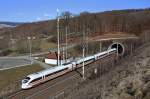 ICE 24 (Wien Westbf - Dortmund Hbf) bei Ybbs/Donau. 27.02.2010 ...