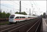 br-411-ice-t 411 'SONNEBERG' ist als ICE 27, Dortmund Hbf - Wien Westbahnhof, bei Bochum-Ehrenfeld unterwegs. N�chster Halt ist Essen. (16.05.2010)