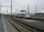 Hier 411 810-2 Naumburg(Saale) und 411 029-2 Kiel als ICE1557 ...