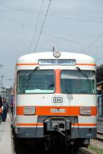 420 001/501 auf seiner Abschiedsfahrt am 18.04.2010 hier in Holzkirchen. ...