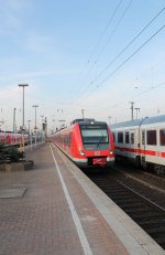 Einfahrt einer Et422 Doppeltraktion als S1 am 3.2.2012 in Dortmund ...