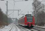 425 082 als RB33 nach Duisburg bei der Einfahrt in ...