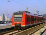 425-563 am 16.2.10 als RE 60 nach Saarbr�cken in Bruchm�hlbach-Miesau ...