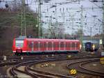 425 076/576 durchf�hrt als RB33(11073) das Gleisvorfeld vom M�nchengladbacher Hbf ...