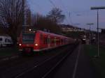 425 594-9 und eine weiter 425er als RE11330 nach M�nchegladbach ...