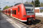 Da steht 425 054-4 ...  Andreas Strobel 18.04.2011