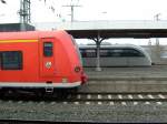 Hier mal ein Schnauzenvergleich von zwei Fahrzeugen im Eurobahnersatzverkehr. Hinter ...