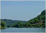 br-4260-db Die Mosellandschaft in der N�he von Oberbillig und mittendrin ein Quitschie auf seiner Reise von Trier nach Perl aufgenommen am 27.06.10. (Jeanny)