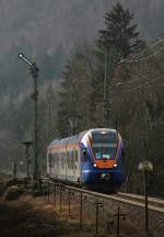 br-427-stadler-flirt-3-teilig Der Cantus Flirt 427 007 wird aktuell zwischen Freilassing und Bad Reichenhall als Ersatz f�r die BLB Flirts eingesetzt, die bis jetzt keine Zulassung haben. Am 01.01.10 wurde er am Esig von Piding aufgenommen.