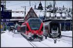 br-429-stadler-flirt-5-teillig Der Flirt (RE33214 aus Sassnitz) hat es trotz Schneetreiben geschafft, von der Insel R�gen runterzukommen.  Stralsund am 13.02.10 