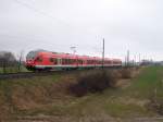 br-429-stadler-flirt-5-teillig In der N�he vom Abzw Borchtitz war am 11.April 2010 der Flirt 429 028 als RE Sassnitz-Rostock unterwegs.