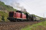 V100 1365 und 44 2546 der BayernBahn bei Himmelstadt (22.04.2010) ...