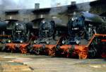 44 1093-2, 44 1486-8 und 44 1593-1 qualmen vor dem ... 44 1093-2, 44 1486-8 und 44 1593-1 qualmen vor dem ...