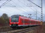 br-440-coradia-continental-db 440 006/506 und ein weiterer durchfahren auf den Weg von Augsburg nach M�nchen, den Vorort Langwied von M�nchen am 27.03.2010