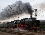 Rottweil 29.11.2009 Dampflok 50 3501 (Dampflokwerk Meiningen) bei der Parallelausfahrt ...