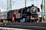 50 2740 der UEF ist in Ettlingen/West angekommen und rangiert ...