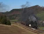50 2740 der UEF mit einem Fotog�terzug am 6. April ...