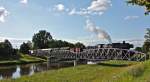 Die Dampflok 50 2740 in Riegel bei der �berfahrt der ...