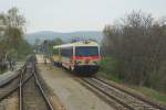 br-5047 REX9945 bestehend aus �BB 5047 032 & ROeEE/GySEV 5047 502 von Sopron nach Wiener Neustadt Hbf bei der Durchfahrt von Loipersbach-Schattendorf, 23.04.2010.