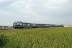 br-5145-5045 'Blaue Blitz' war am 11.9.2009 anl�sslich einer Klassenfahrt von Rodaun nach Sulz Museumsdorf unterwegs.
5145 mit dem p�nktlichen R 16464 kurz vor G�nserndorf.