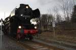 Die 52 8079 wartet am 28.11.2009 im Bahnhof Zwönitz auf ... Die 52 8079 wartet am 28.11.2009 im Bahnhof Zwönitz auf ...
