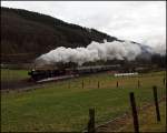 br-52--kriegslok-52-drg-dr-db--nicht-052-db- 52 8134 beschleunigt ihren Nikolauszug in der Steigung bei Benolpe zur�ck nach Siegen. (06.12.2009)

