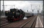 52 8177-9 Richtung Heimatbahnhof Sch�neweide. Laut Veranstaltungskalender war heute Berlin ...