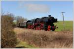 br-52--kriegslok-52-drg-dr-db--nicht-052-db- Eigentlich h�tte 78 468 am 6.4.2010 den ersten Sonderzug von Gerolstein nach Ulmen bespannen sollen, aber anscheinend ist sie nicht rechtzeitig von Trier in Gerolstein angekommen, daher �bernahm 52 6106 diese Aufgaben. Aufgenommen n�chst Darscheid.