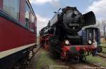 52 8177-9 f�hrt bei ...  Stephan Kemnitz 16.04.2011
