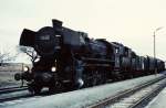 br-52 52.1591 bef�rdert bei tr�bem Winterwetter Mitte der 1970er Jahre den GmP von G�nserndorf nach Mistelbach.