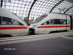 Verbunden bis Hamburg Hbf, zwei Diesel-ICE der BR 605 als ...