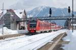 br-612-regioswinger-dbag Vor der Kulisse des 'W�chters des Allg�us' f�hrt der Kemptner 612 503 am 20.2.2010 mit einem Schwesterfahrzeug auf dem Weg nach R�thenbach bzw. Oberstdorf in den Immenst�dter Bahnhof ein. Gru� an den freundlich gr��enden Tf! 