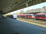 br-643-talent-db Hier mal ein Vergleich der zwei Talenvarianten der NWB und der DB. Am auff�lligsten ist, dass der NWB Talent im Mittelteil zwei T�ren besitzt die der DB aber nur eine ´haben. Gesehen am 17.4 in M�nster(Westf).
