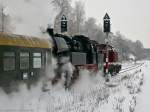 112 646-5 und 65 1049 schleppen einen Dampfsonderzug aus dem ...