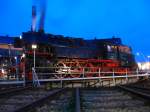 Br 65 1049 am Abend des 26.03.2010 auf der Drehscheibe ...