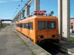 Neun z-gestellte ORT-Triebwagen 708 stehen gegenw�rtig an der Umladerampe in ...