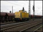 710 966 als Lz bei der Durchfahrt durch Duisburg Bissingheim, ...