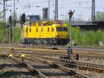 DB Netz Instandhaltung 711 202 im Bf Weimar; 28.04.2010  ...