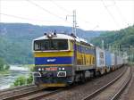  Taucherbrille 753 732 bringt einen Containerzug von Tschechien nach Deutschland; ...