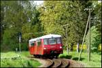 br-771--772-dr-171172-dr-vt-209-ferkeltaxe 172 171-1 und 172 132-3 der Traditionsgemeinschaft Ferkeltaxi e.V. sind am 23.05.2010 als PR80111 im regul�ren Plandienst zwischen Bergen und Lauterbach Mole unterwegs, hier zwischen Putbus und Lauterbach. Teleaufnahme mit ausreichendem Abstand zur Strecke.