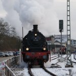BR 78 Dreik�nigsdampf 2010.Am T�bingen Hbf 03.01.2010 um 9:09 ist die Tenderdampflokomotive 78 468 mit dem Wasser fassen fertig. 