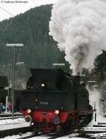 78 468 beim Umsetzen in Triberg 28.12.09  ...