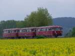 br-795--796--798--db-vt-95--vt98--uerdingerschienenbus VT798 von den PassauerEisenbahnFreunden befindet sich als SR19473 auf der Heimreise zwischen Oberbrunn u. Ried i.I.;100501