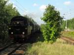 Hier f�hrt die versp�tete 95 027 mit ihrem Sonderzug aus ...