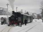 Winterferiendampf in Sch�nheide, am 14.02.10. 99 582 steht in St�tzengr�n ...