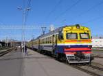 BR ER 2T ER2-1317-07R mit Regionalzug 6219 Aizkraukle-Riga Pasazieru auf Bahnhof Riga Pasazieru am 3-5-2010.