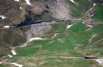 BRB Brienz Rothornbahn Hochbetrieb auf der Brienz Rothorn Bahn zur Saisoner�ffnung auf der Gipfelstrecke am 05.06.2010. Gleich drei Z�ge befinden sich gleichzeitig auf dem Abschnitt von der Gipfelstation Rothorn-Kulm (2244m �.M.)zur Station Oberstaffel (1819m �.M.). W�hrend die beiden ersten Z�ge dem gro�en Fahrgastaufkommen an diesem Tag geschuldet waren, handelt es sich beim dritten und letzten Zug um eine Sonderfahrt f�r eine Reisegruppe.
