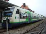 Bahnhof Breisach am Rhein,
BSB Triebwagen BR 650 vor der Abfahrt,
Nov.2008 ...