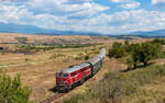 75 009 mit dem R 1661 (Septemvri - Dobrinishte) bei Raslog 3.9.23